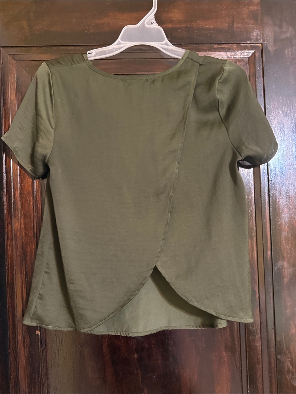 Forever 21 Olive Green Short Sleeve Twist-Back Blouse